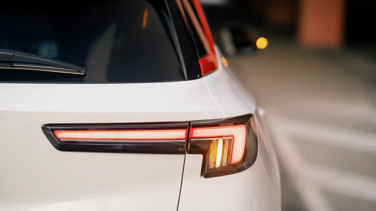 Schritt 1: Kompatibilität der LED Rückleuchte 24V prüfen